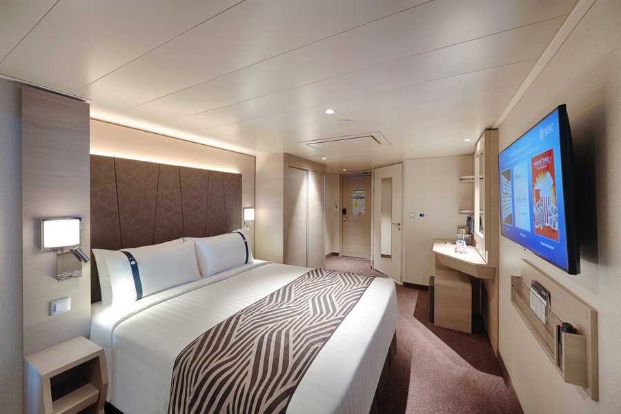 MSC Cruises MSC World Asia Deluxe Balcony BR1 for guest with disabilities or reduced mobility 2 ©MSC Rights.jpg
